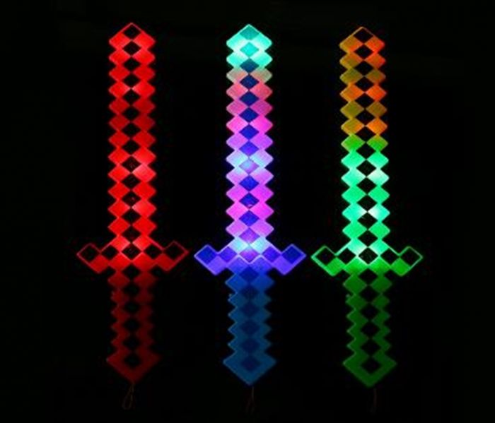 Дитяча іграшка меч 62 см з гри Майнкрафт Minecraft C28414 світло, звук