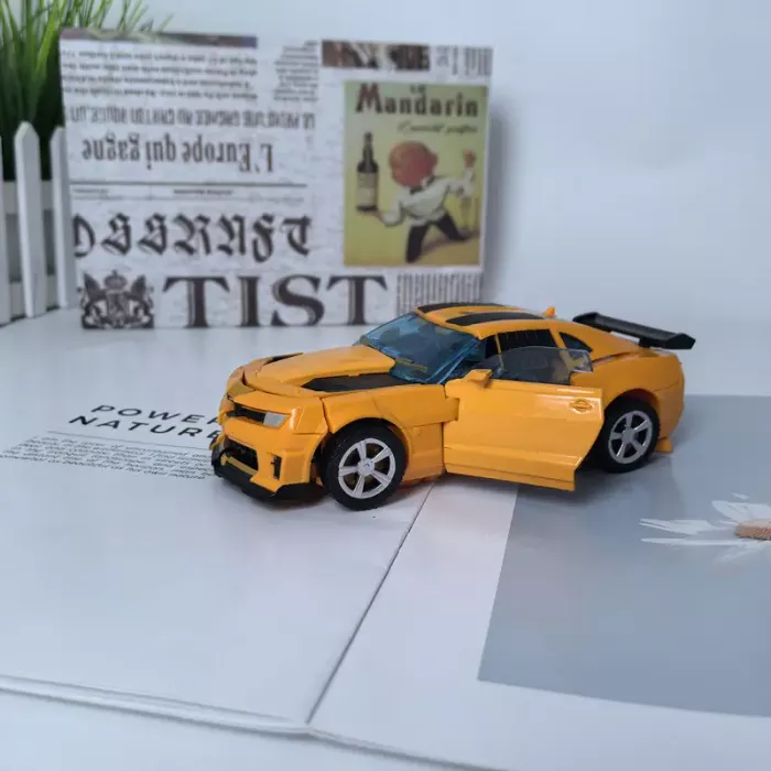 Дитяча іграшка робот трансформер 18 см Бамблбі Bumblebee 3652 (відео в описі)