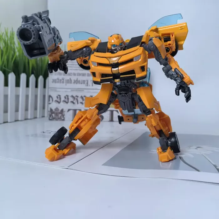 Дитяча іграшка робот трансформер 18 см Бамблбі Bumblebee 3652 (відео в описі)