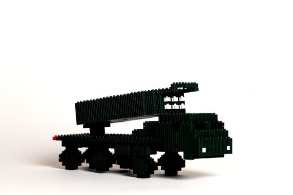 Дитяча іграшка конструктор 694 деталі серія: пікселі  Хаймерс (1,5) VTK 0057